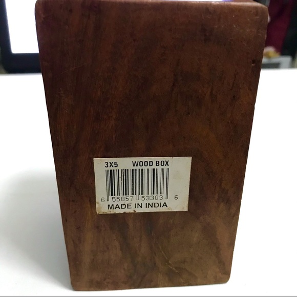 Vintage Handmade Wooden Box Handcarved - Picture 15 of 16